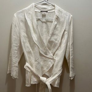 For the Republic Wrap around white blazer Sz 10